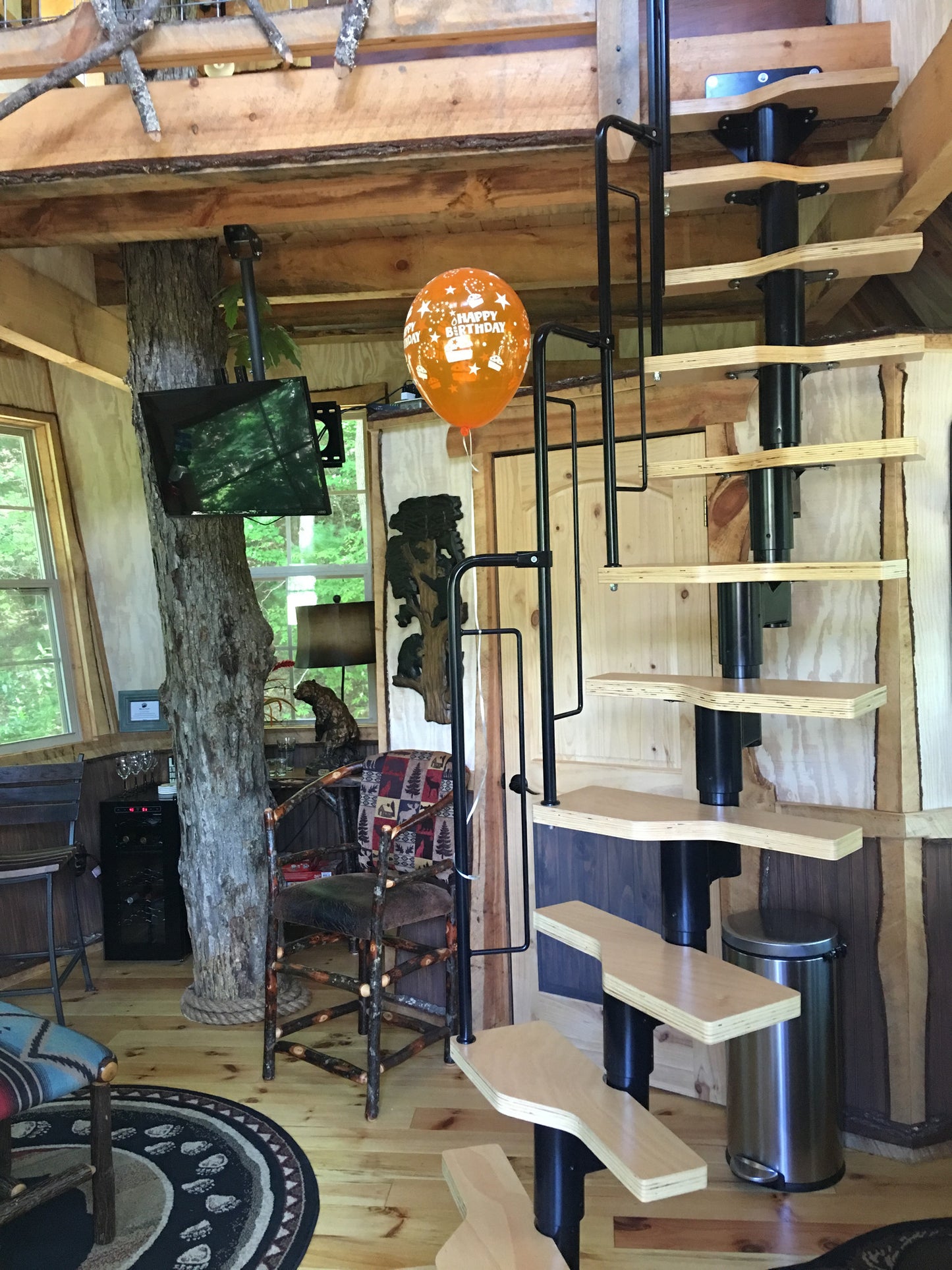 THE HAPPY BIRTHDAY SURPRISE PACKAGE